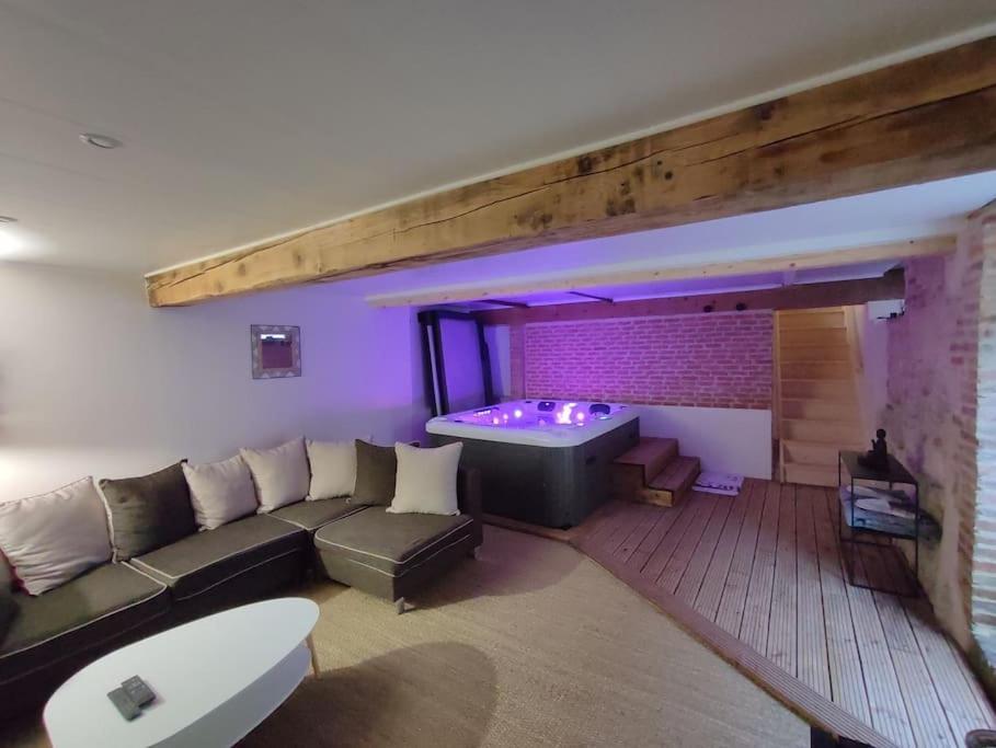 Gite Le Jardin Secret Et Gite Au Temps Suspendu Montpezat  Exterior photo