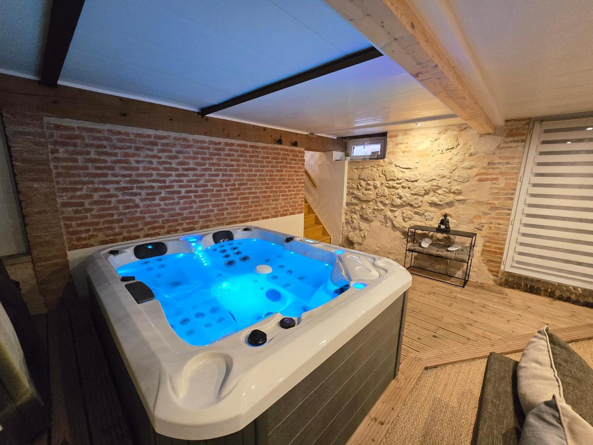 Gite Le Jardin Secret Et Gite Au Temps Suspendu Montpezat  Exterior photo